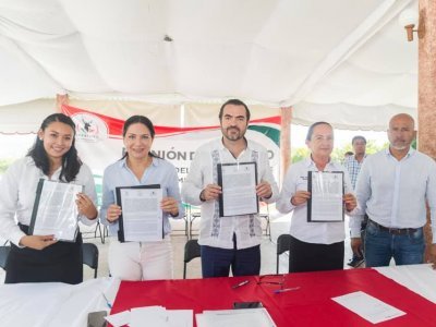 <a href="/noticias/sostiene-secretaria-de-gobierno-encuentro-de-dialogo-en-mazatepec">SOSTIENE SECRETARÍA DE GOBIERNO ENCUENTRO DE DIÁLOGO EN MAZATEPEC</a>