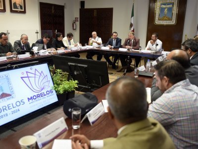<a href="/noticias/revisa-gabinete-temas-prioritarios-para-morelos">Revisa gabinete temas prioritarios para Morelos</a>